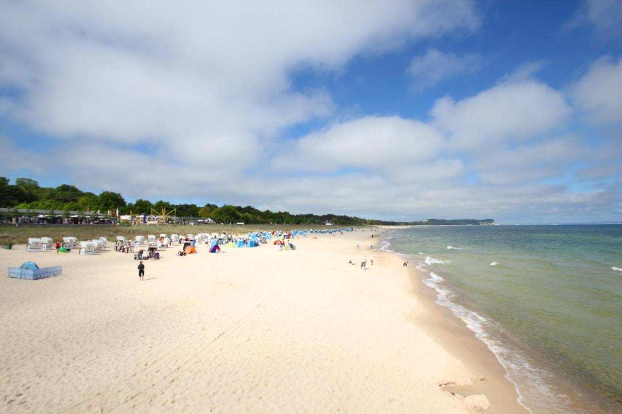 Strandnahe 2-Raum-Ferienwohnung Mit Balkon - Strandhaus Moenchgut Fewo 10 Lobbe Bagian luar foto